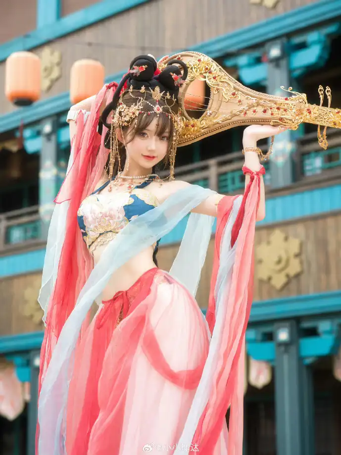 暴走英雄手游界面